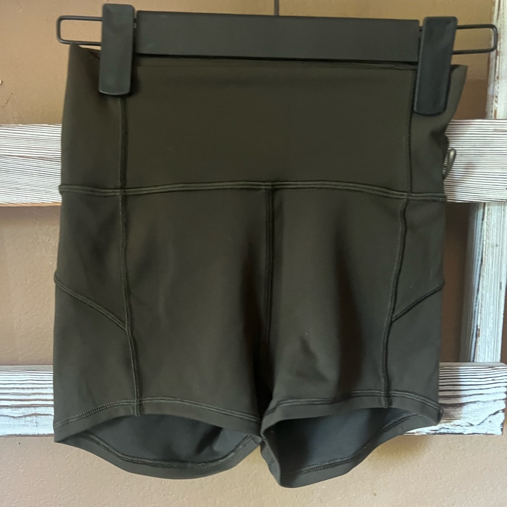 Lululemon lululemon shorts 2